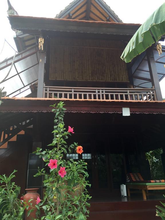 Mahogany Cottage Gili Meno Bilik gambar