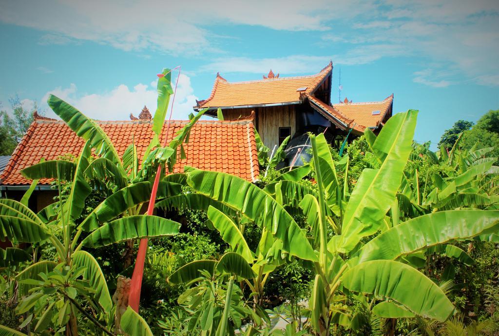 Mahogany Cottage Gili Meno Luaran gambar